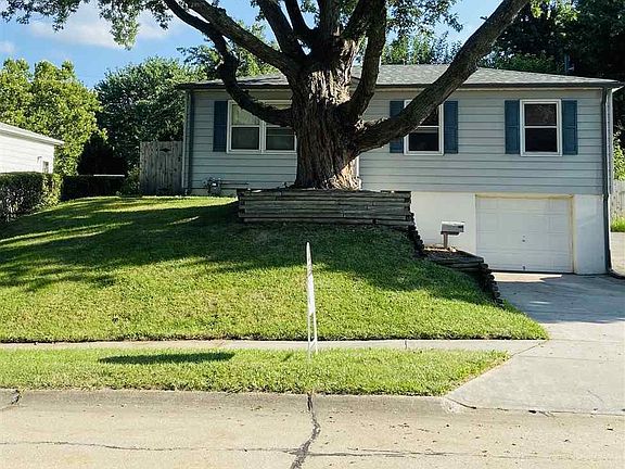 5th image of 7537 Edward Ave