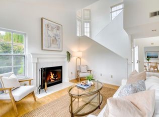 14 Mariners Cir, San Rafael, CA 94903