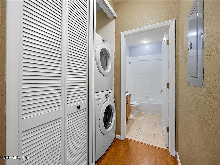 180 Calle El Jardin St #201 — Photo 16