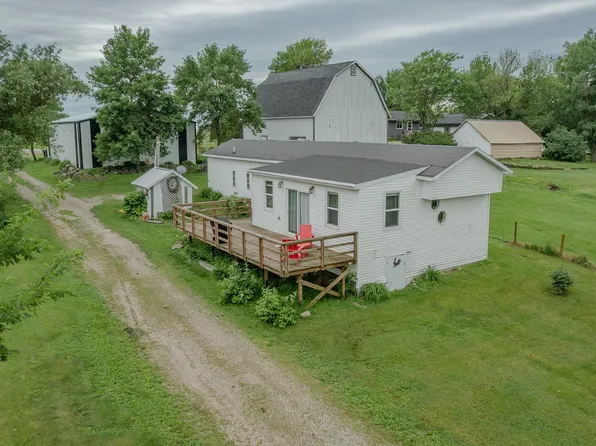1818 Highway 9, Spirit Lake, IA 51360