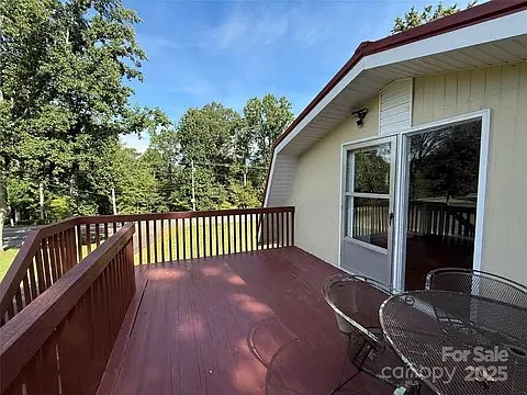 1805 Burkemont Ave #A — Photo 9