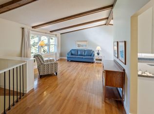 526 Elaine Ave, Shoreview, MN 55126
