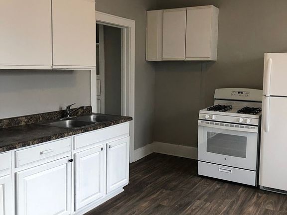2nd image of 1916 43rd St #10993218