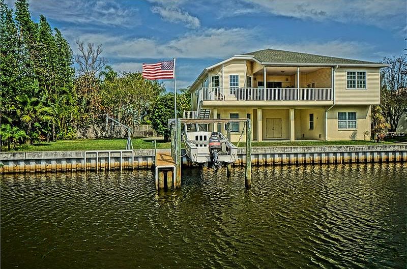 1st image of 110 Sunrise Dr