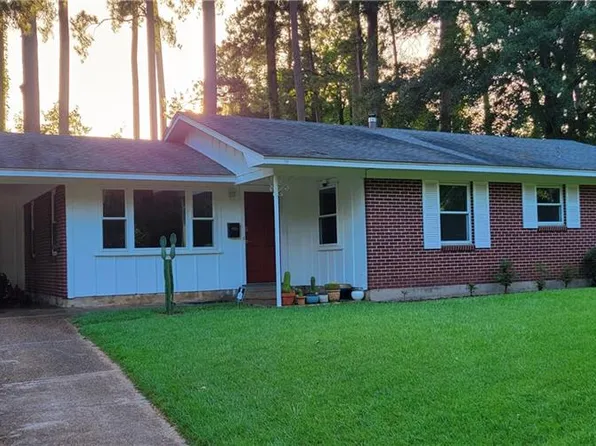 120 Hembling Dr, Pineville, LA 71360
