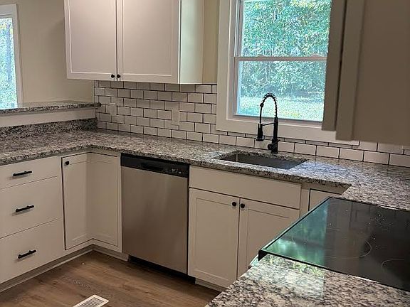 Stainless steel package with granitie countertops