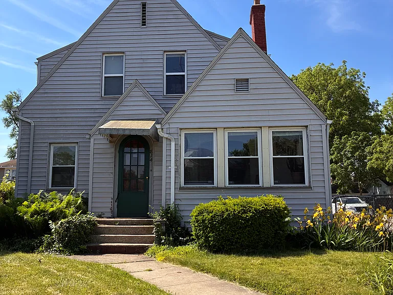 814 S Bend Ave — Photo 2