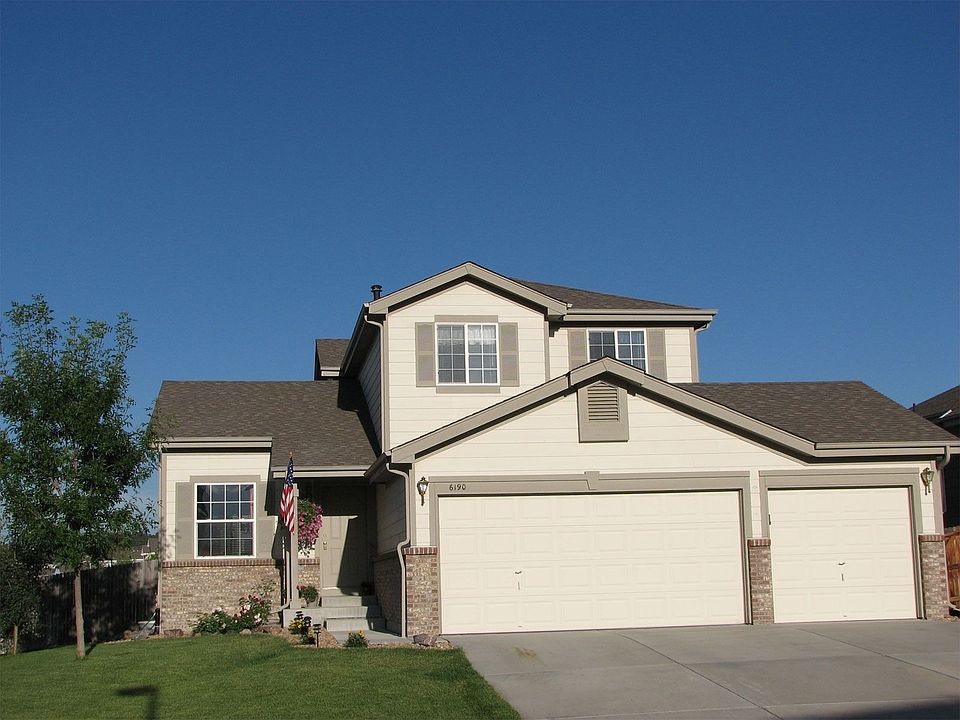 Large, quiet coner lot