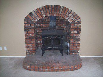 3rd image of 40 SE Glen Pl