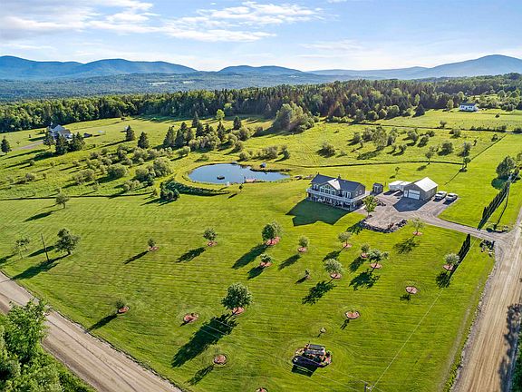 4th image of 794 Reed Road