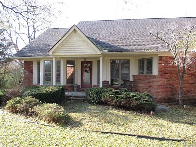 1st image of 5375 Daniels Dr