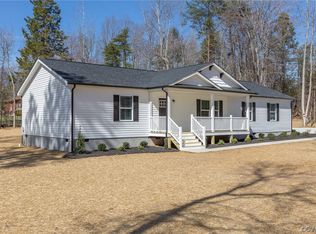 4300 Windsor Lake Dr, Louisa, VA 23093