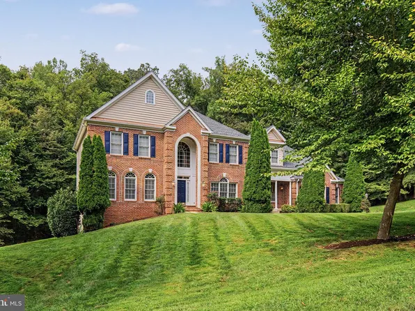 10037 Esteppe Dr, Manassas, VA 20111