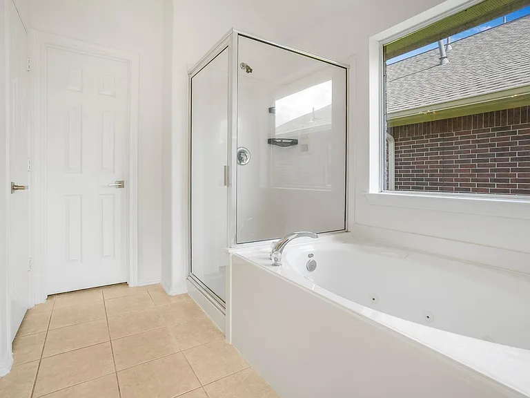 18134 Stone Trail Manor Dr — Photo 14