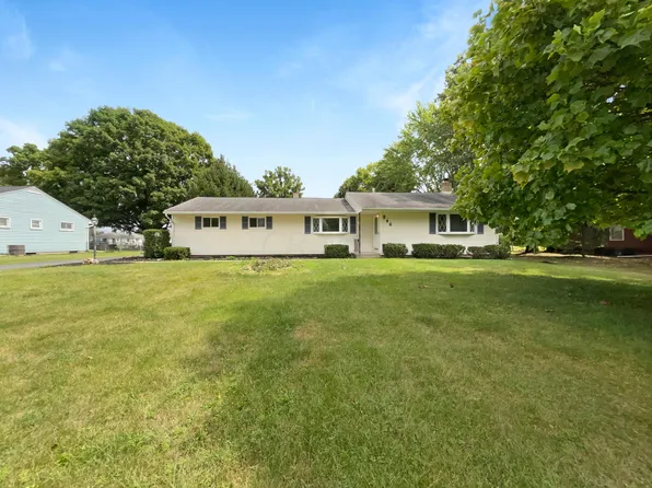 846 Colonial Dr, Heath, OH 43056
