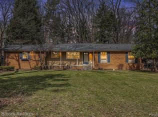 22505 Riverdale Dr, Southfield, MI