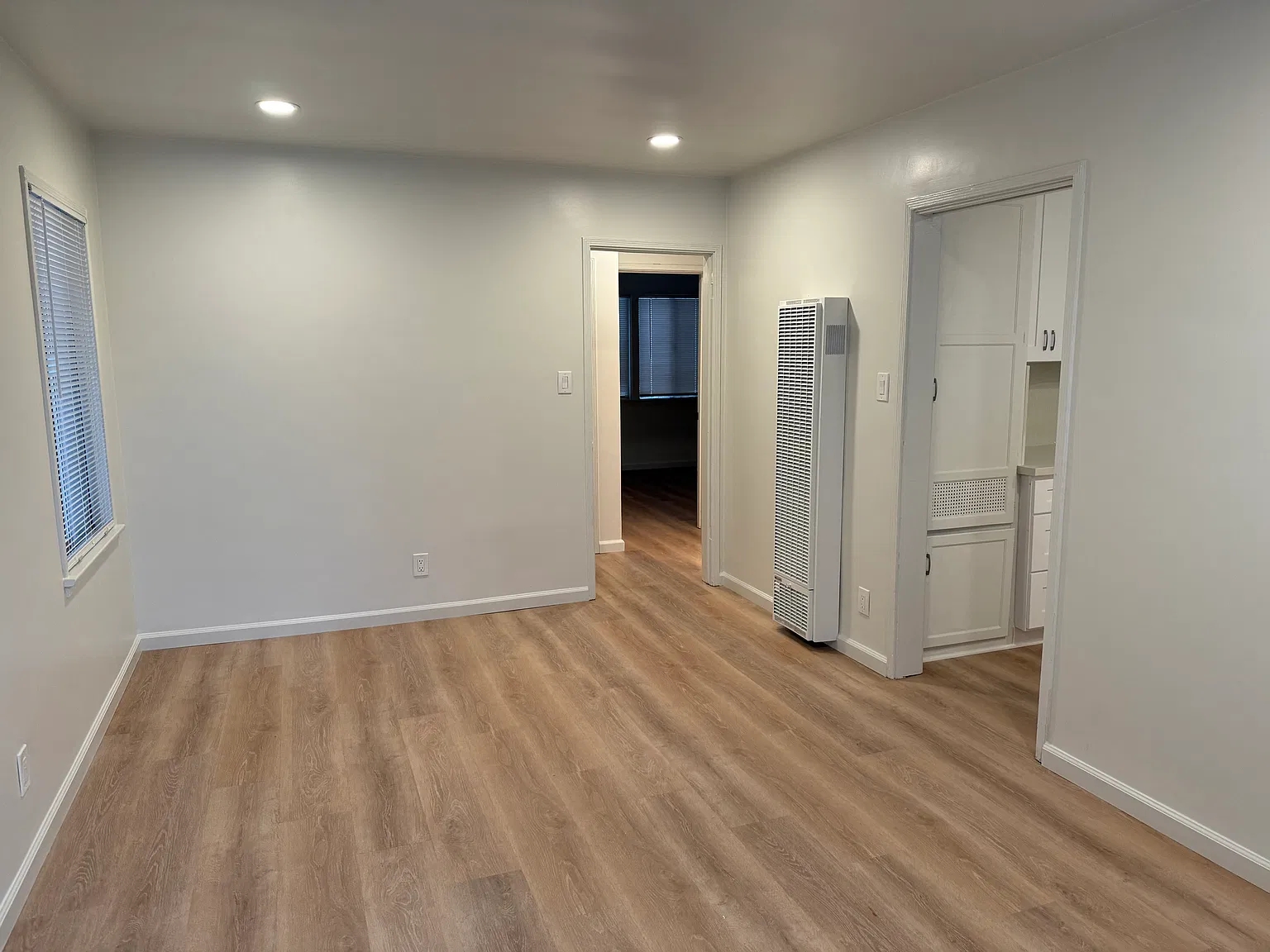 2 bed, 725 sqft, $2,625 — Photo 2