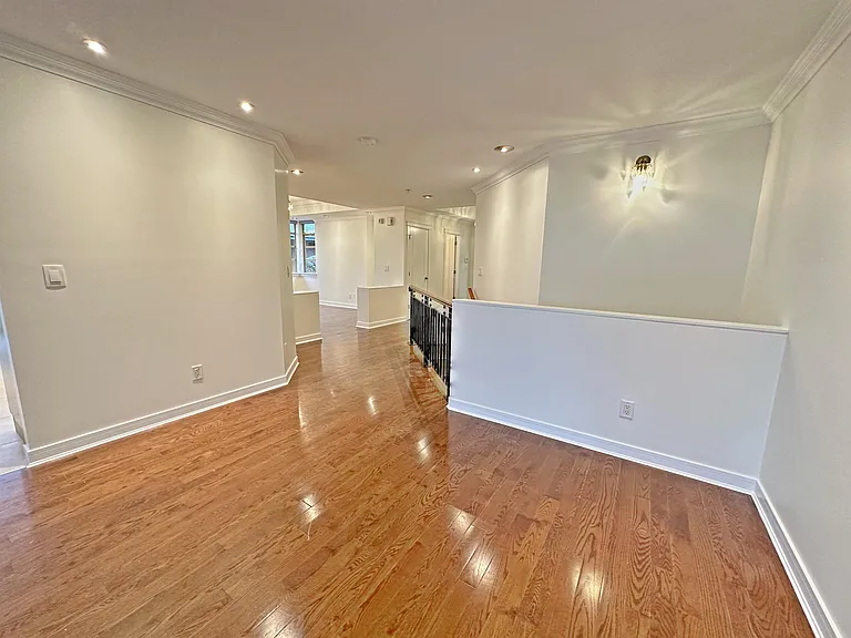 8561 Seascape Ln — Photo 20