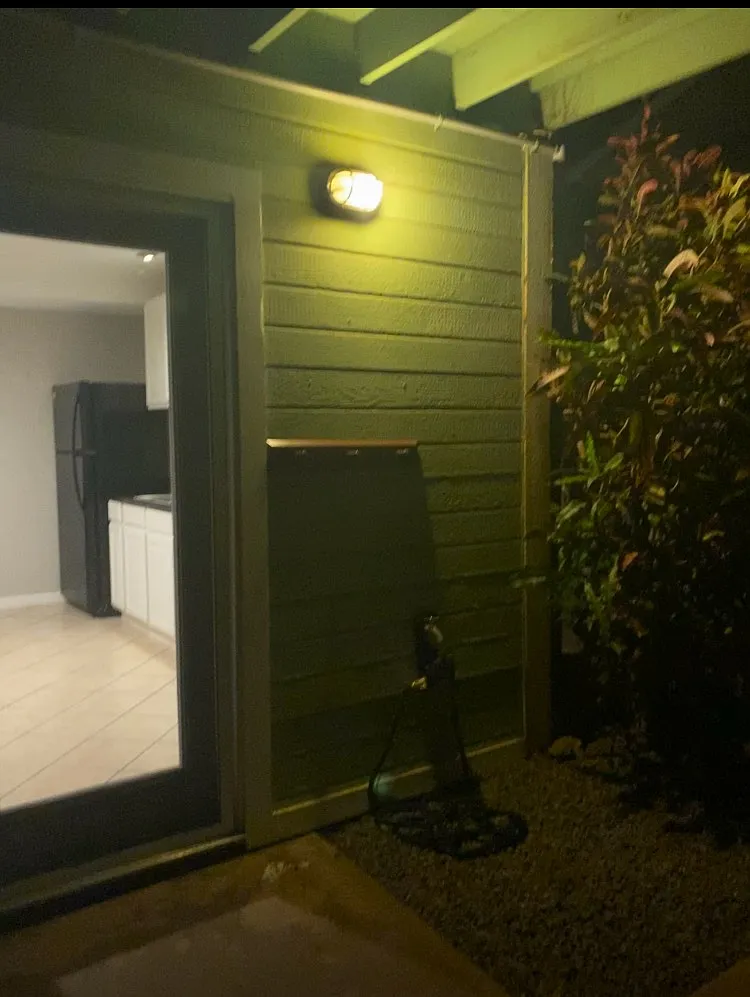 1 bed, 500 sqft, $2,450 — Photo 2
