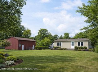 6815 Aurelius Rd, Lansing, MI 48911