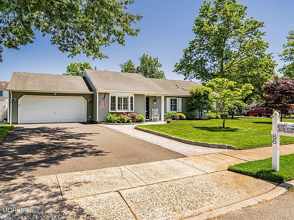 3rd image of 86 Oak Knoll Drive