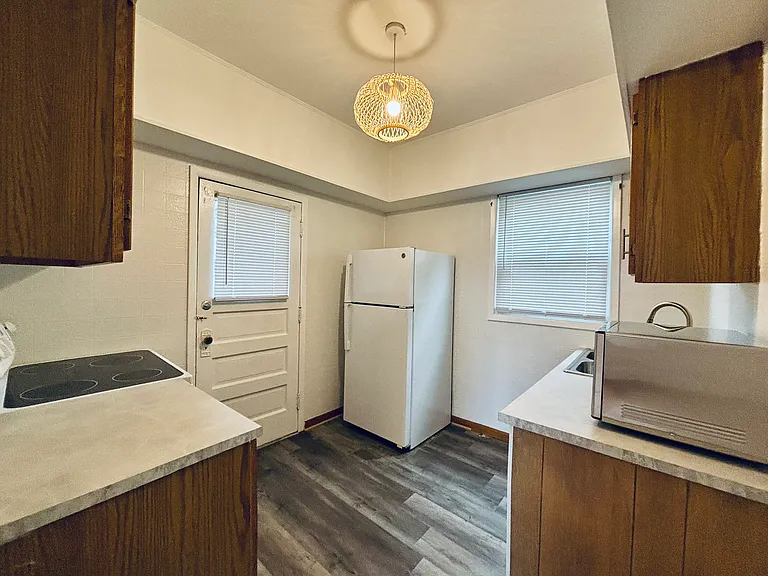 1800 Hopkins Ave #1 — Photo 8
