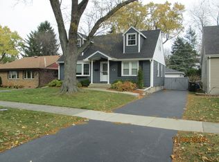 713 Florence Dr, Park Ridge, IL 60068