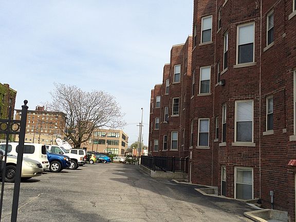 2nd image of 1220 N Illinois St APT 310