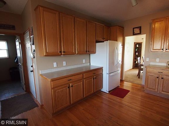 5th image of 1101 Horseshoe Ln SE
