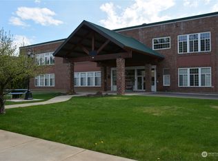 202 E 3rd St APT 209, Cle Elum, WA