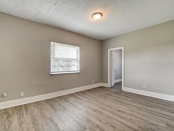 5th image of 3539 N College Ave Unit 6