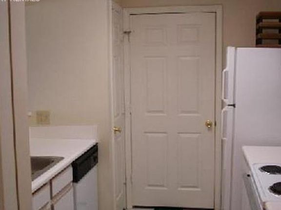 2nd image of 1231 Ladys Island Dr Unit 319