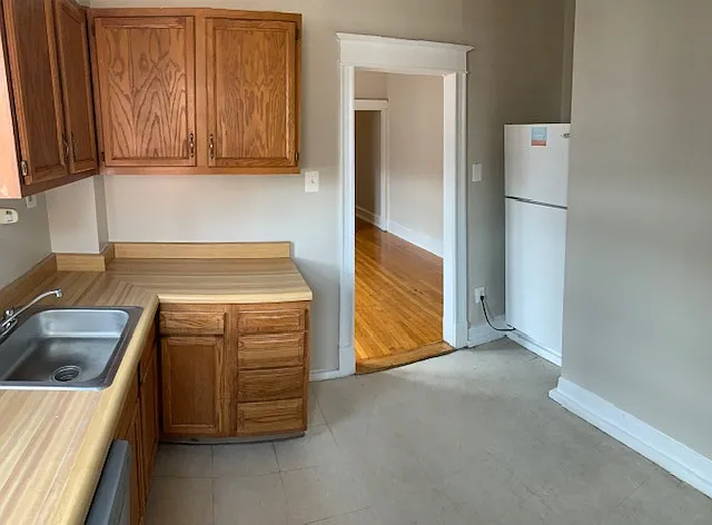 332 S 45th St #C5 — Photo 7