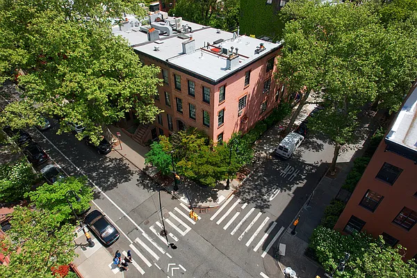 Sold by Compass | media 30