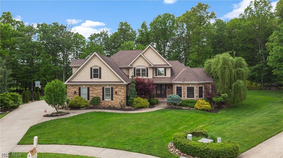 6424 Highland Green Dr, Medina, OH 44256 | Zillow