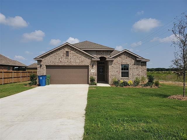 1st image of 500 Wood Dr