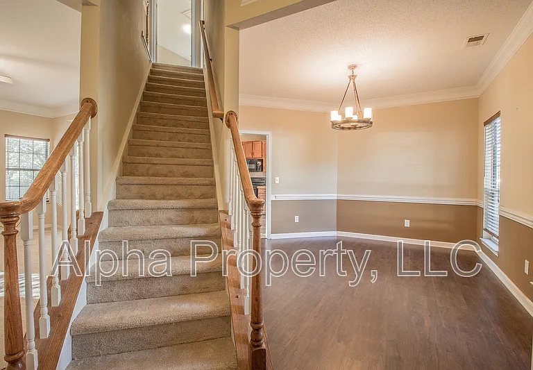 18 Crossvine Way — Photo 3
