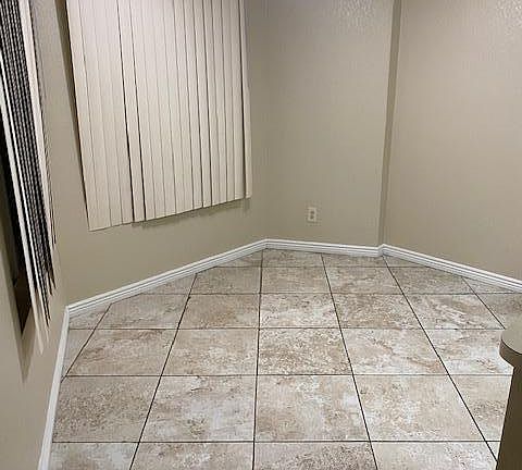 3rd image of 2910 W Marconi Ave Unit 104