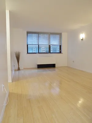 Rented by Citi Habitats | media 74