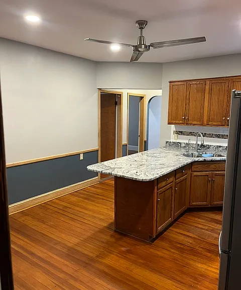 Kitchen, Angle 3