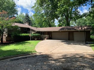 9 Reynolds Ct, Normal, IL 61761