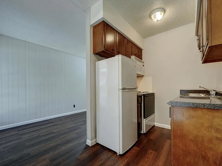 4712 Depew Ave — Photo 18