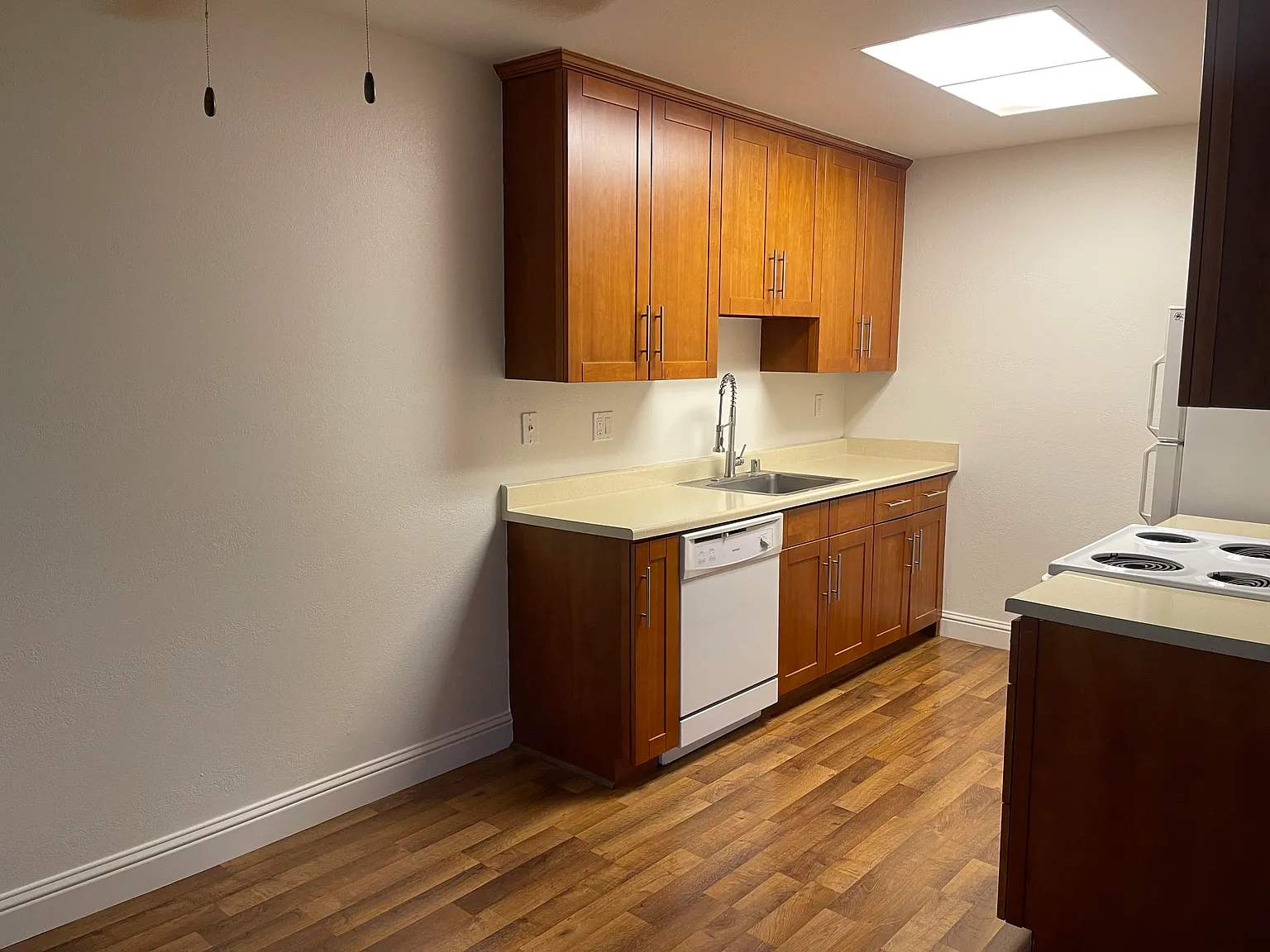 1 bed, 704 sqft, $2,700 — Photo 1