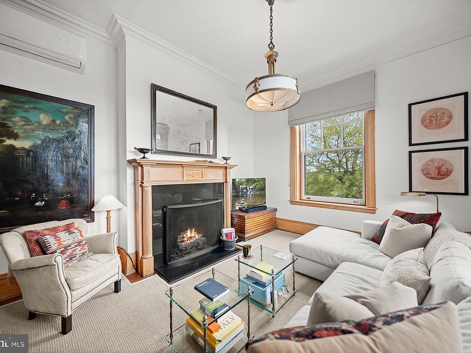 1st image of 2853 Ontario Rd NW APT 421
