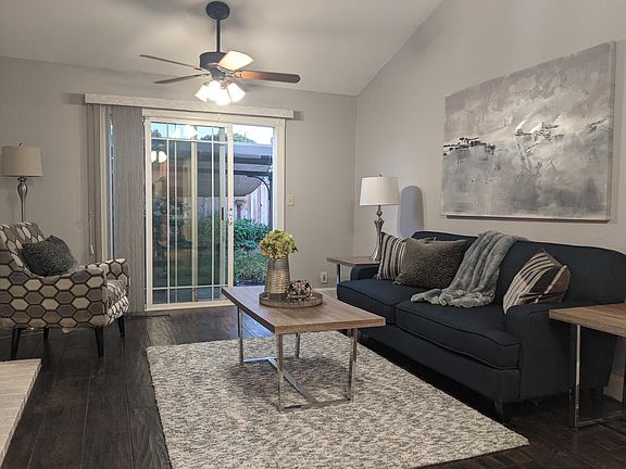 3rd image of 38 Lemon Blossom Ct