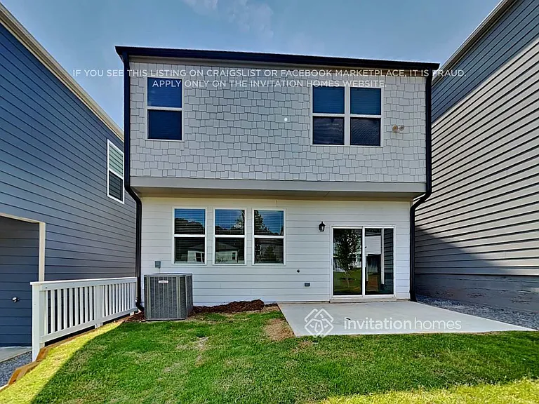 198 Webster Cir — Photo 17