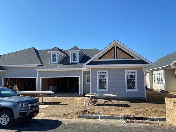 4th image of 21 Farmstead Ct