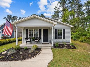 3041 Country Club Dr, Hampstead, NC 28443