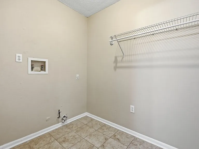 310A Redwood Ave — Photo 12