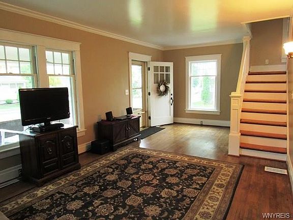 5th image of 25 Hoag Ave